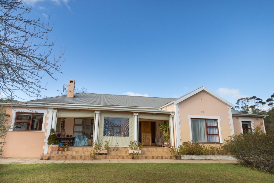 7 Bedroom Property for Sale in Barrydale Western Cape